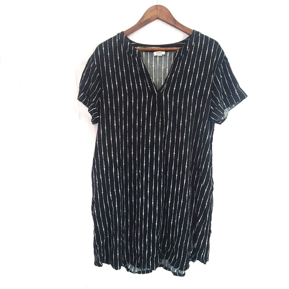 Black and white stripe tunic dress size large-O